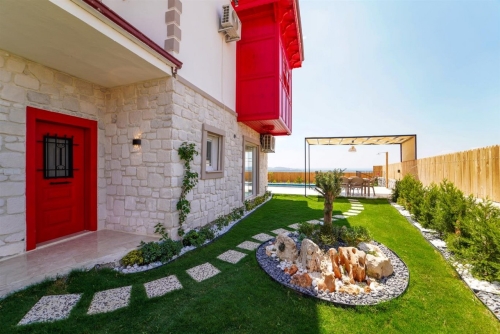 VİLLA KAYRA KONAK RED 1053